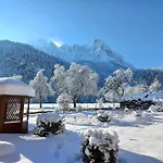 Tischlerhof Apartmán *